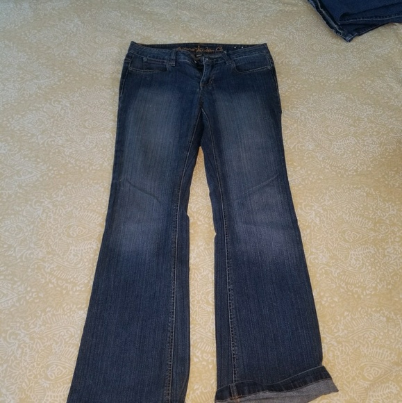 Jeans - Picture 1 of 3